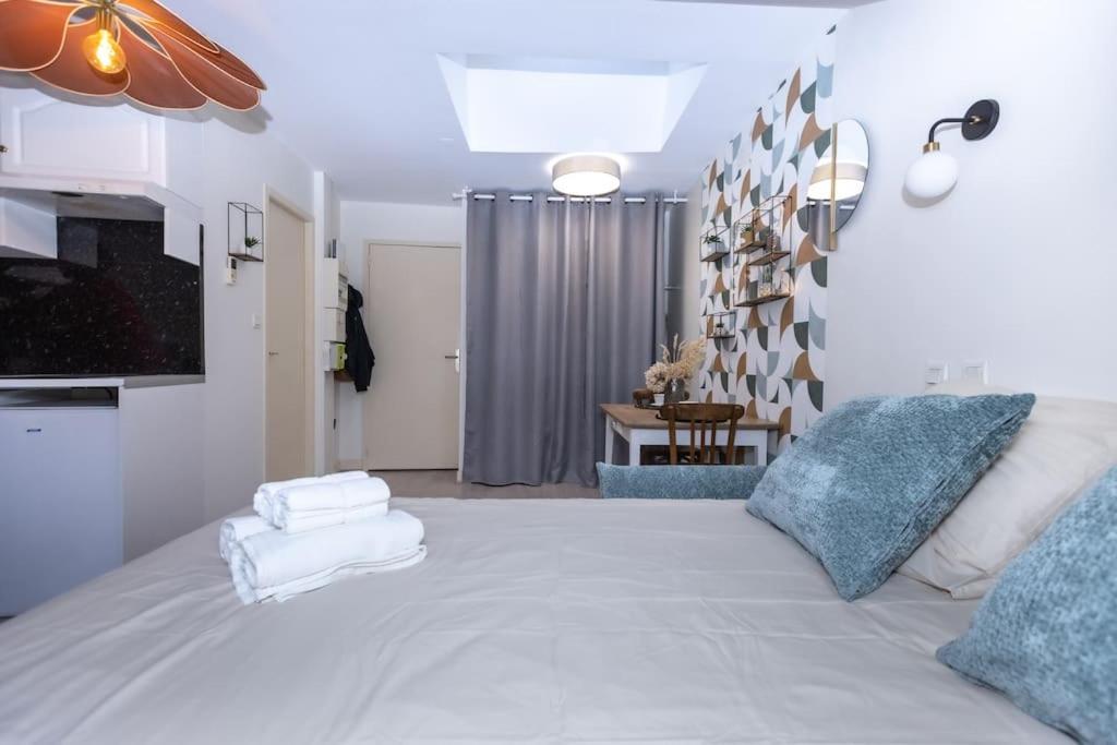 Studio Cosy Au Fort De Lourdes Apartment Exterior foto